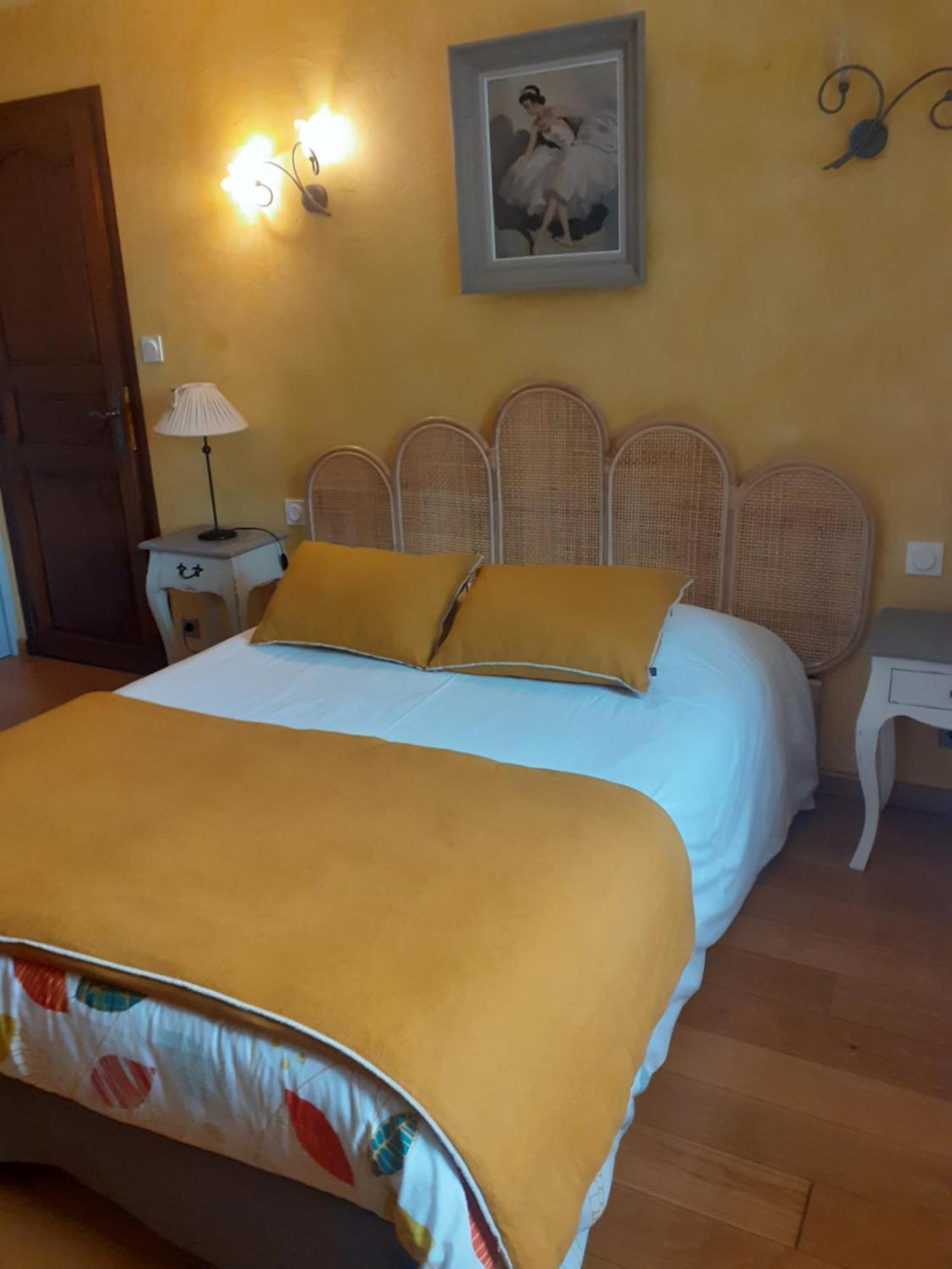 7 , Le Haut Montraye Pace  Экстерьер фото